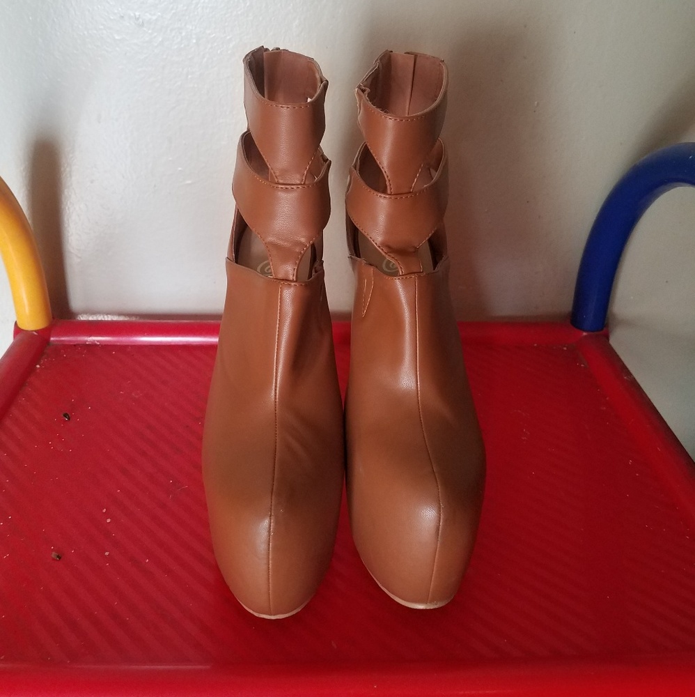 Shoe